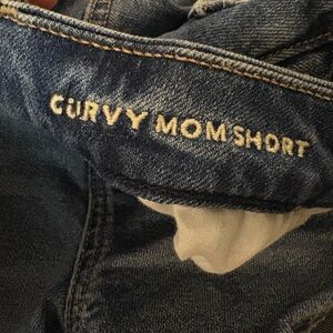 American Eagle Curvy Mom Short Denim Shorts 👖✨🎀